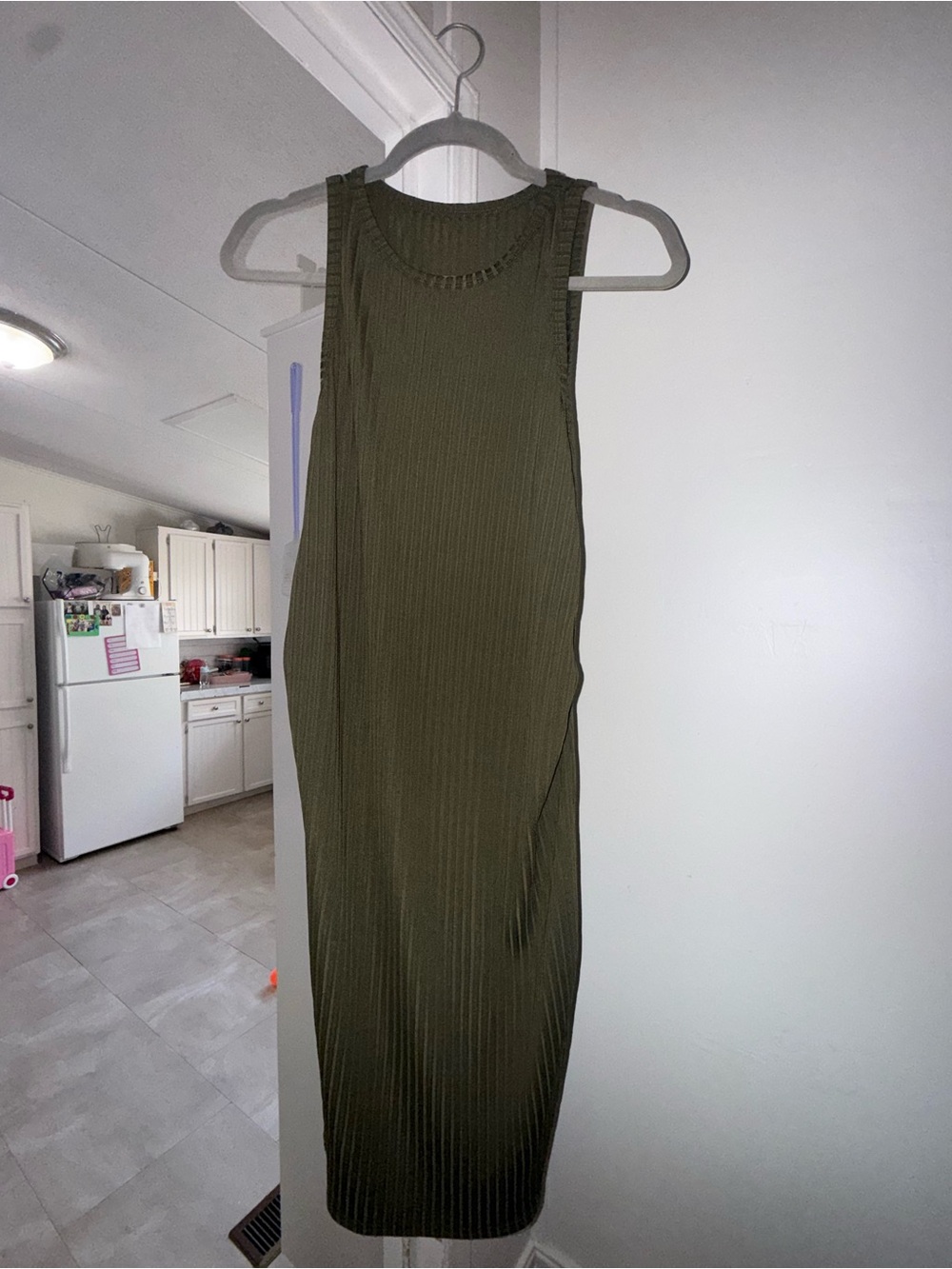SHEIN Olive Ribbed Sleeveless Midi Dress